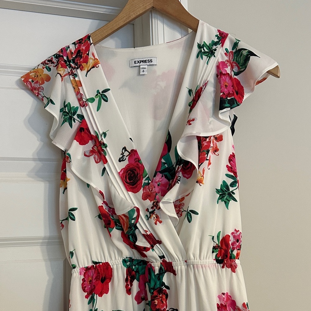 Express Floral V-Neck Dress - White and Red